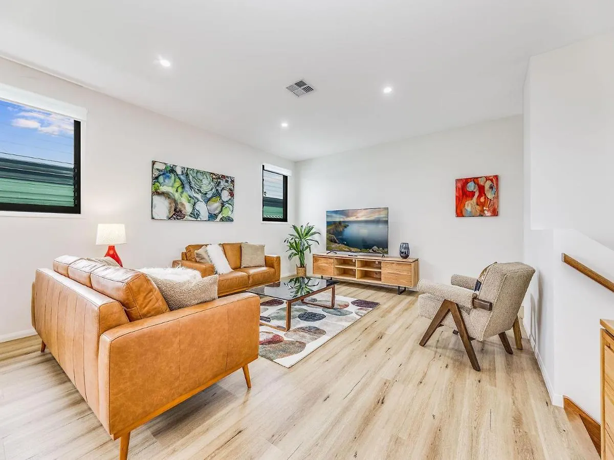 13 Nothling Street Moffat Beach Qld Caloundra 0*,
