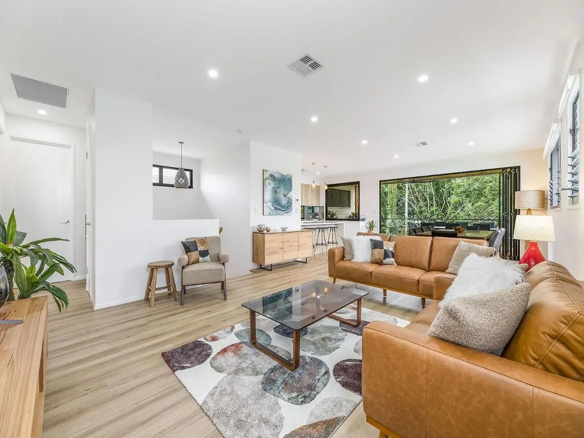 13 Nothling Street Moffat Beach Qld Caloundra Semesterbostad